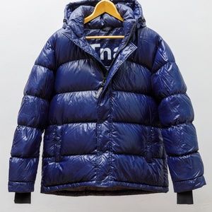 TNA Super Puff Size Medium. Gorgeous Deep Vibrant Blue.